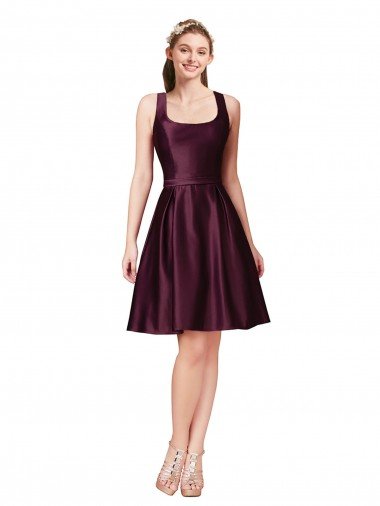 Classic Knee Length Satin Cocktail Prom Dress / Homecoming Dress with V Back and Bow Detail Canada